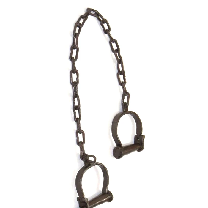 Exporters OF Leg Cuff Ball and Chain Iron Black Solid Shackle prison chain ball with leg cuff In Heavy Metal Customized For Sale
