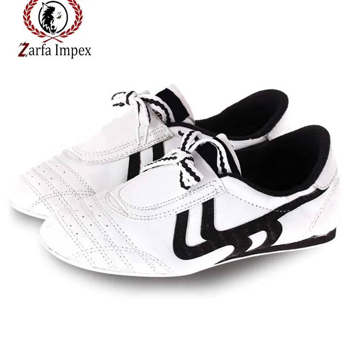 Good Quality Factory Wholesale Manufacture Breathable Light Weight Martial Art Boots 2021