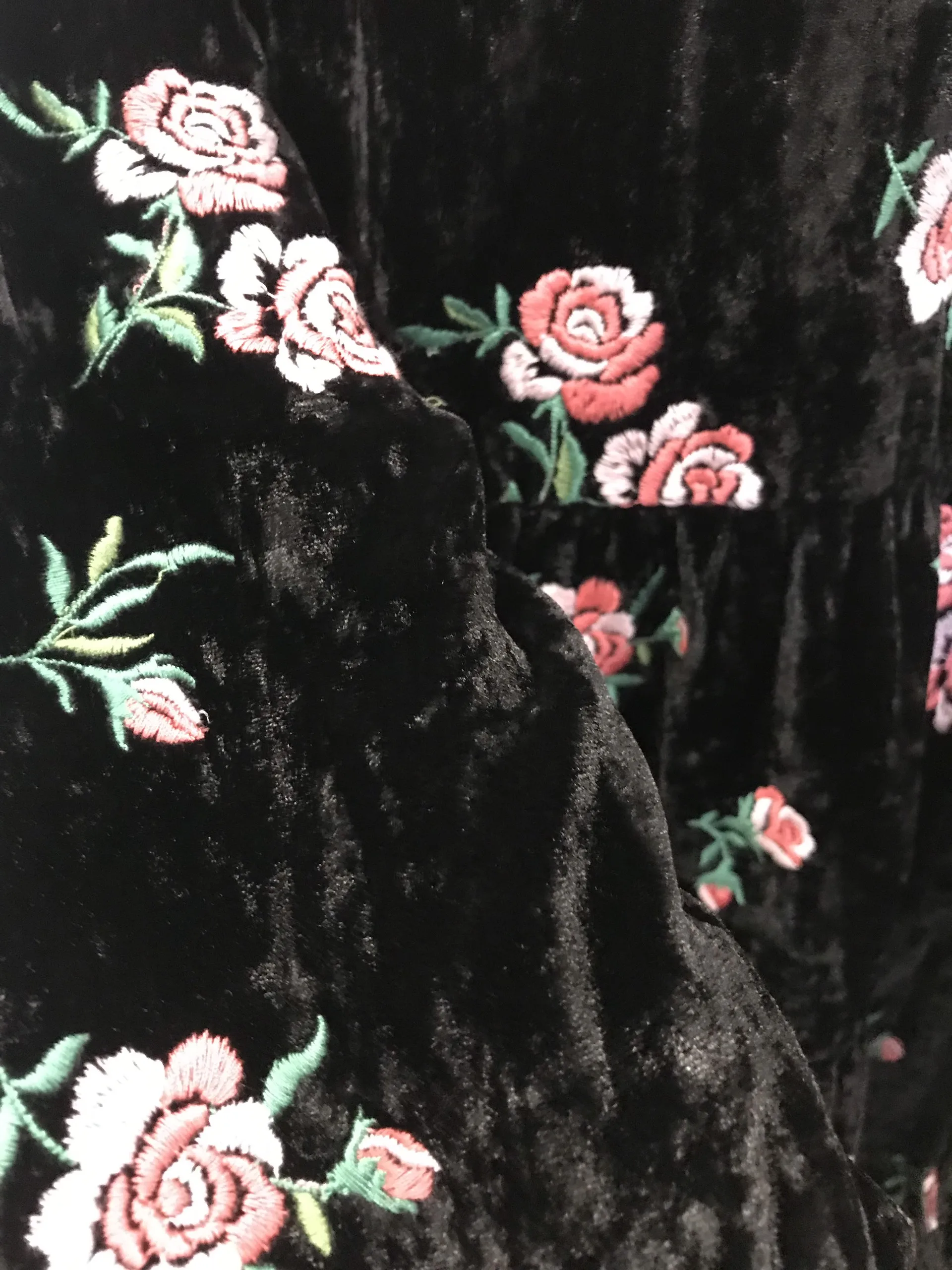 Long sleeve stand  neck floral  pattern black velvet elegant ladies long sleeve  plus size women dress