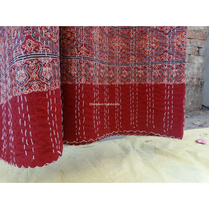 Индийское красивое домашнее декоративное покрывало Ajrakh желтого цвета ручной работы оптом хлопковое Kantha