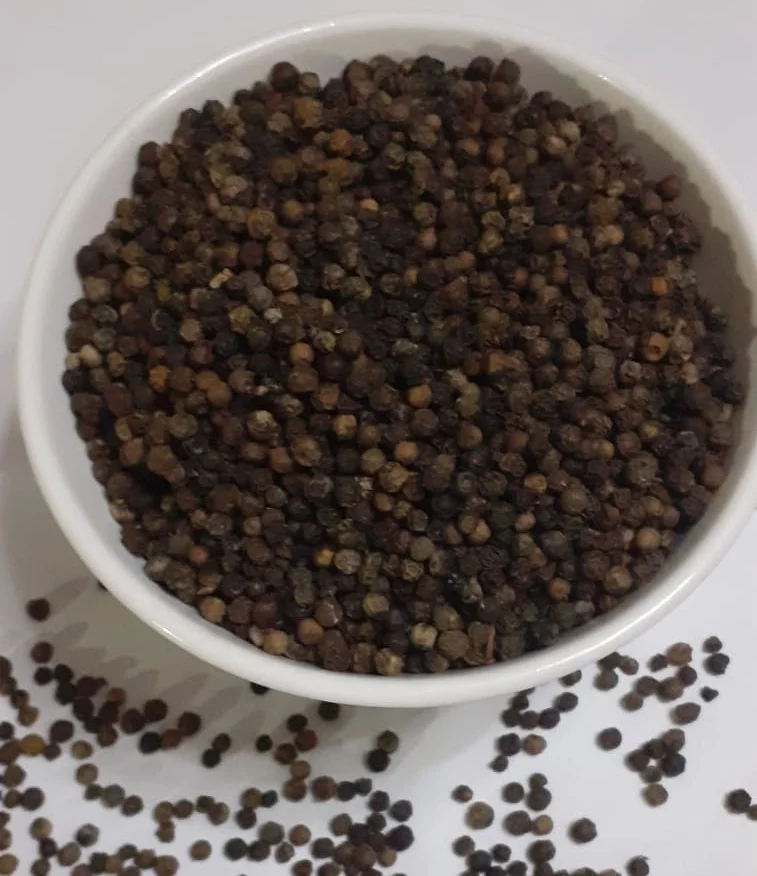 Madagascar Organic Bulk Sun Dried Spice Grade A Harvest High Quality Good Price Black Pepper