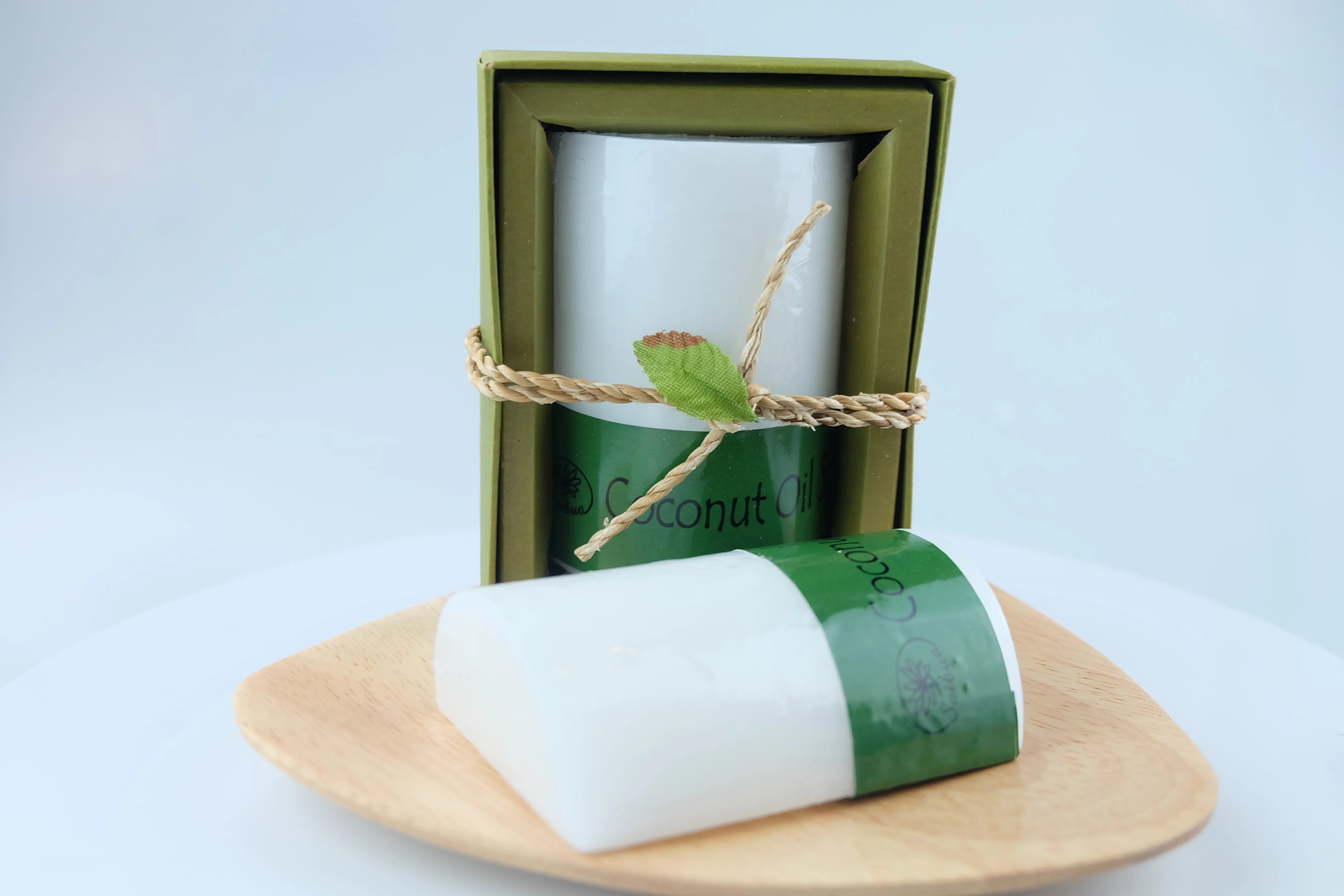 Wholesale OEM Coconut Oil Facial and Bath Soap Herbal Soap Natural Handmade Soap Factory Thailand