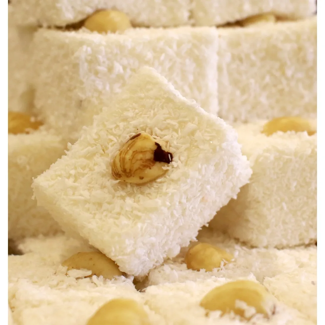 Hot Sale !!! First Quality Delicious Traditional Taste 1000 gr SULTAN HAZELNUT TURKISH DELIGHT