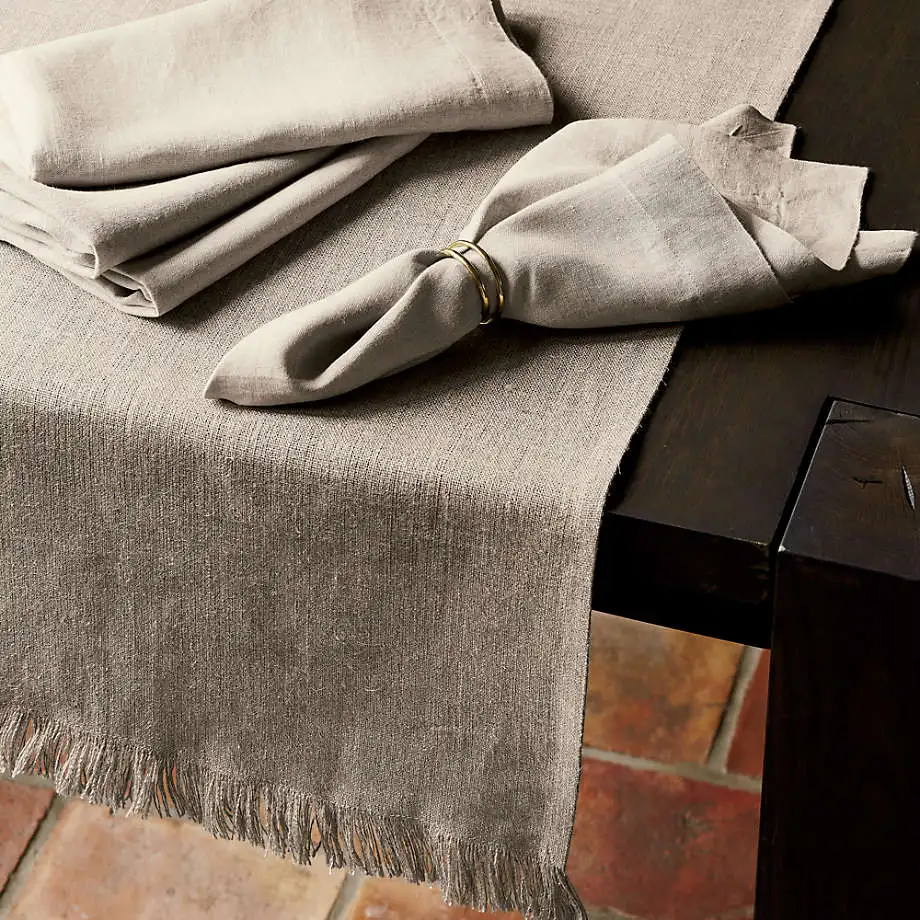 Элегантное кольцо для салфеток из металла с позолоченной отделкой идеально подходит стильного столешницы повседневного использования