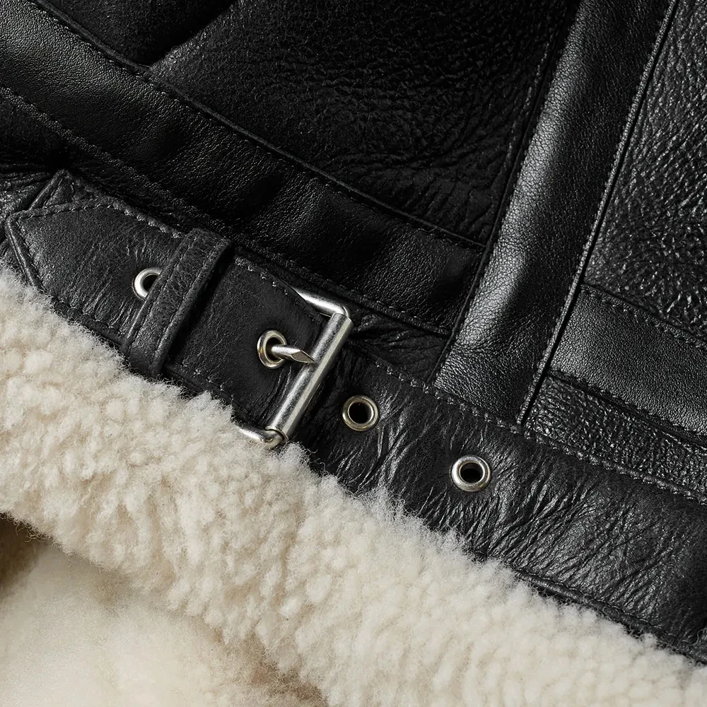 Мужская куртка-бомбер из натуральной овечьей кожи