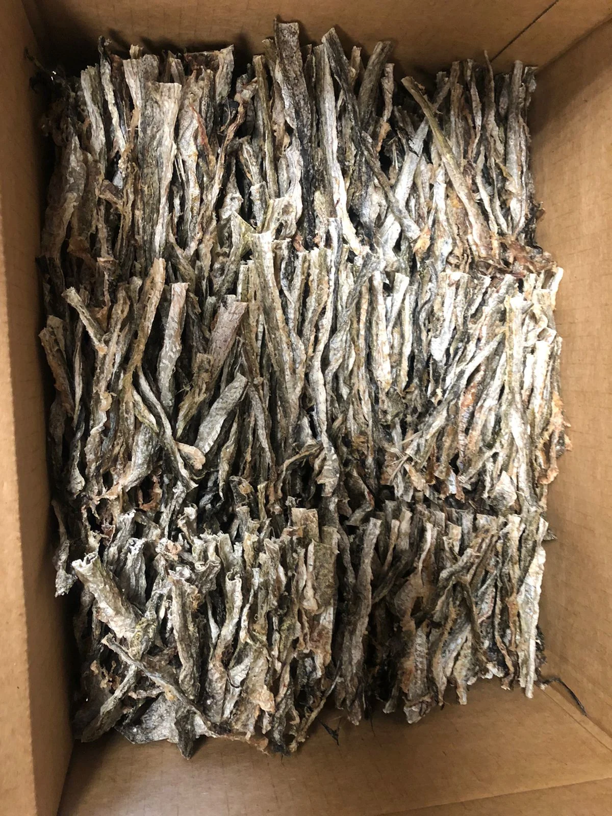 Pollock Dry Skin Dried Frozen Pollock Skin Fish in bulk from Russia manufacturer for export seafood supplier