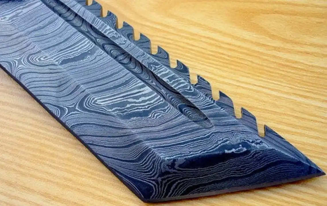 Custom Handmade Damascus Steel Hunting Knife Comes With Leather Sheath