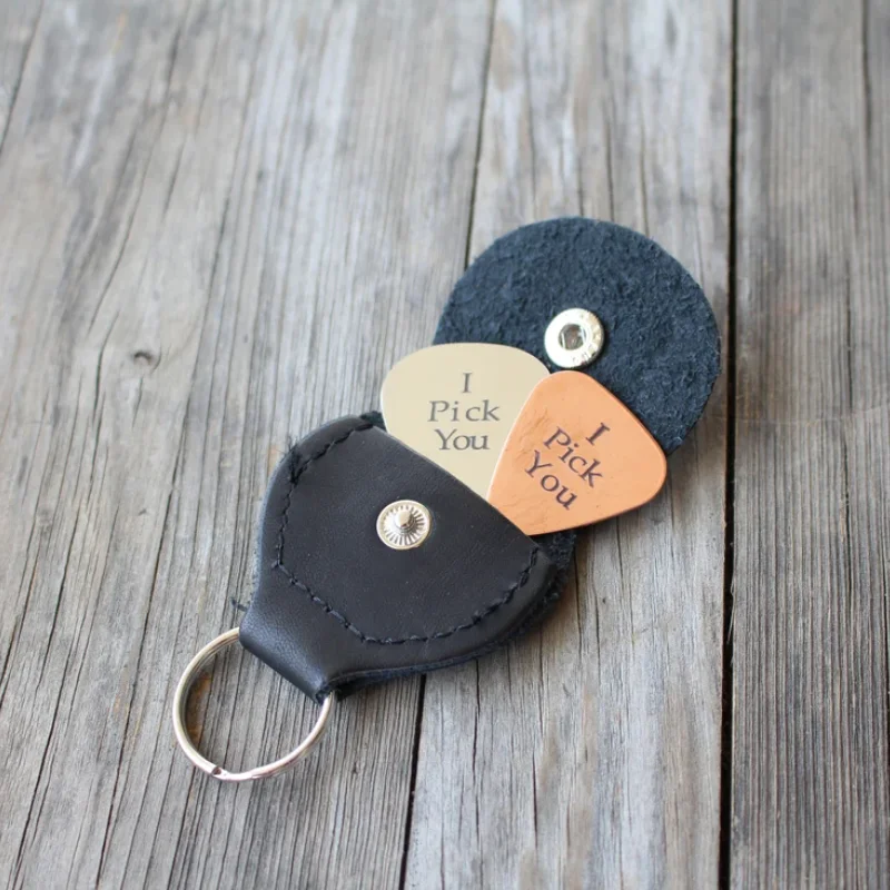 YY Guitar Pick Case Factory Hot Sale Real Leather Guitar Pick Case PickMate Guitar Accessory