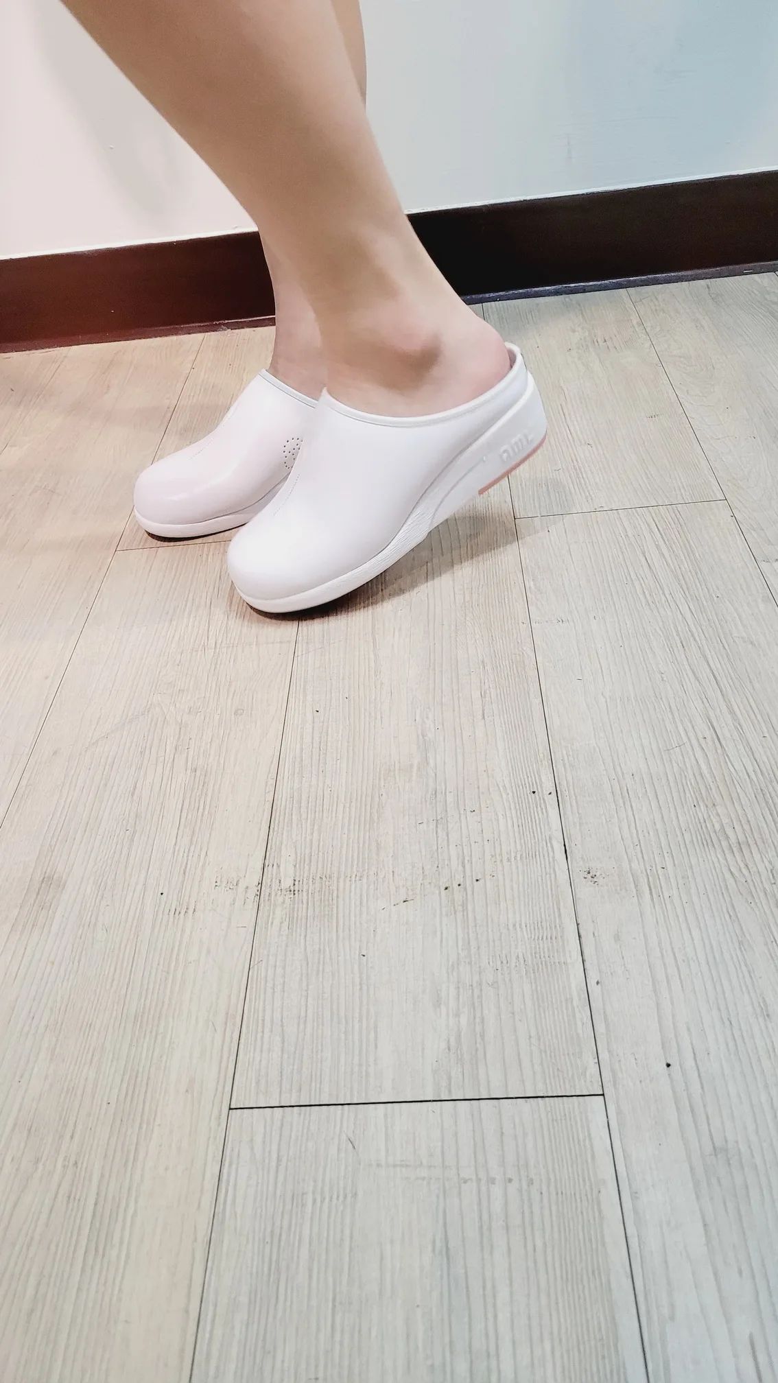 mule shoes safty soft leather microfiber medical nurse doctor shoes