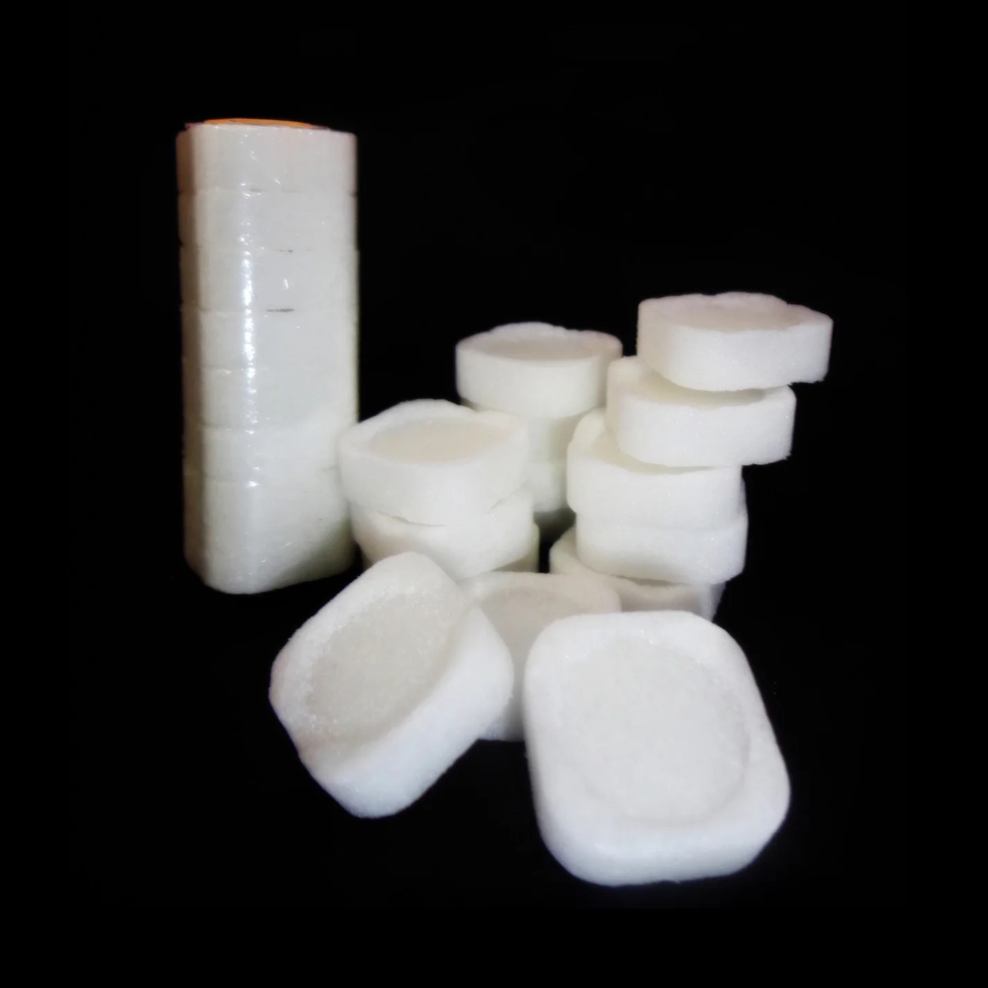 Moderate Black Flaky Floating Particles Heavy Smoke Camphor Tablets selling in Bulk Plastic Packaging