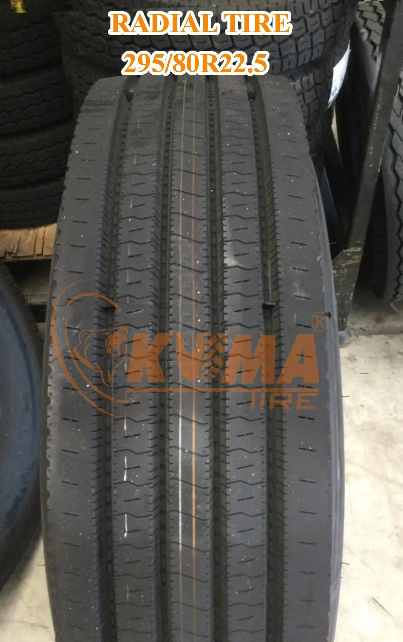 TRUCK TIRE RADIAL  SIZE  315/80R-22.5 - MADE IN VIETNAM