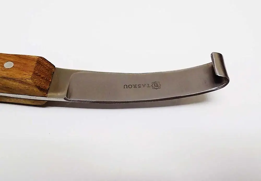 Hoof Knife Narrow Edge with Right Hand Wooden Handle Tasrou Brand Veterinary Mahersi