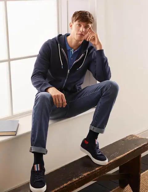 
100% cotton Loop back cotton jersey Front pockets Zip-through front Ribbed cuffs and hem Casual comfortable fit Machine washable 