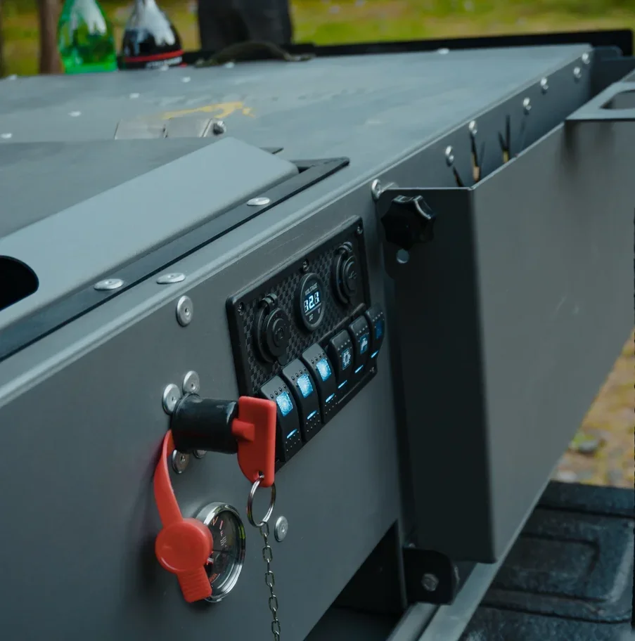 
High Quality - Aluminum 4x4 Camper Box Travel Pickup Truck Camping Kitchen Tool Box 