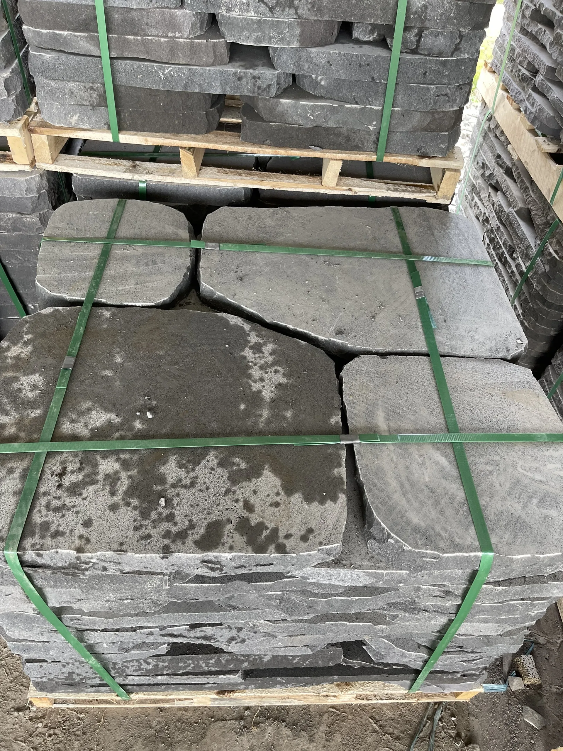 High Quality Small Slab ELA Stone Modern Rustic Coastal Villa Park Farmhouse Courtyard Machine-Cut  Basalt Stone from Vietnam