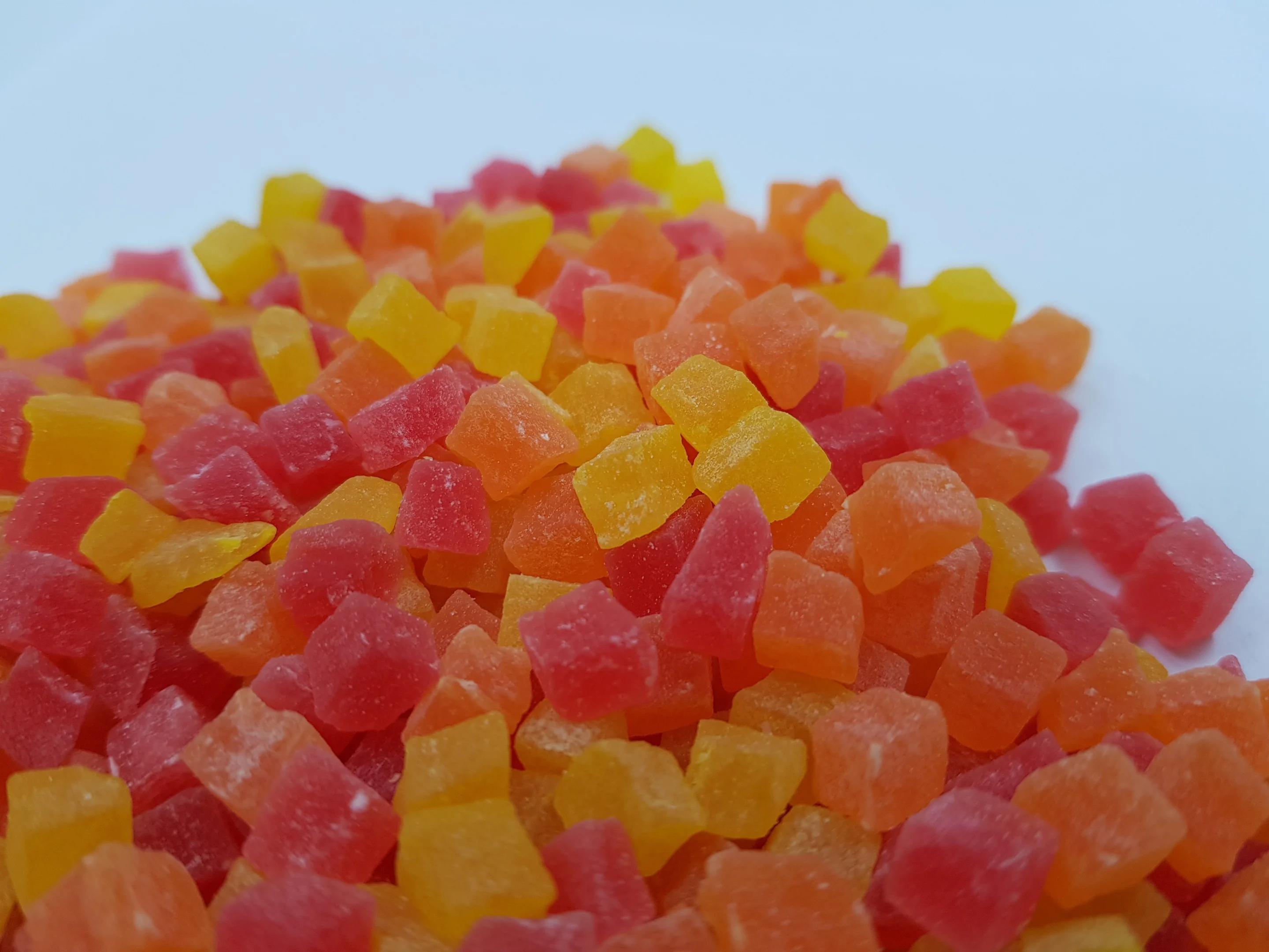 
Dried candied Papaya 5-7mm color added from Thailand 