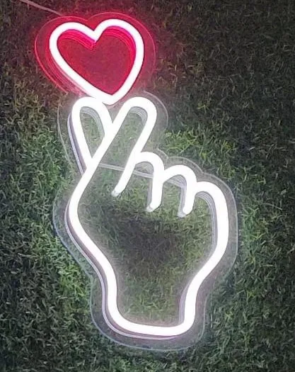 Illuminating LED Signage Multi-color Light-up Digital Business Signs Weatherproof and Flexible Silicone LED Light Tube LED Strip