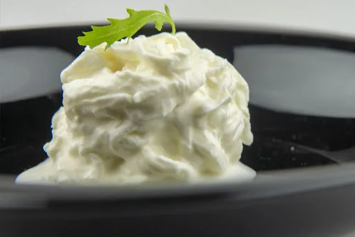 Casa Radicci STRACCIATELLA - Italian high quality chilled cream cheese with mozzarella stripes 200g
