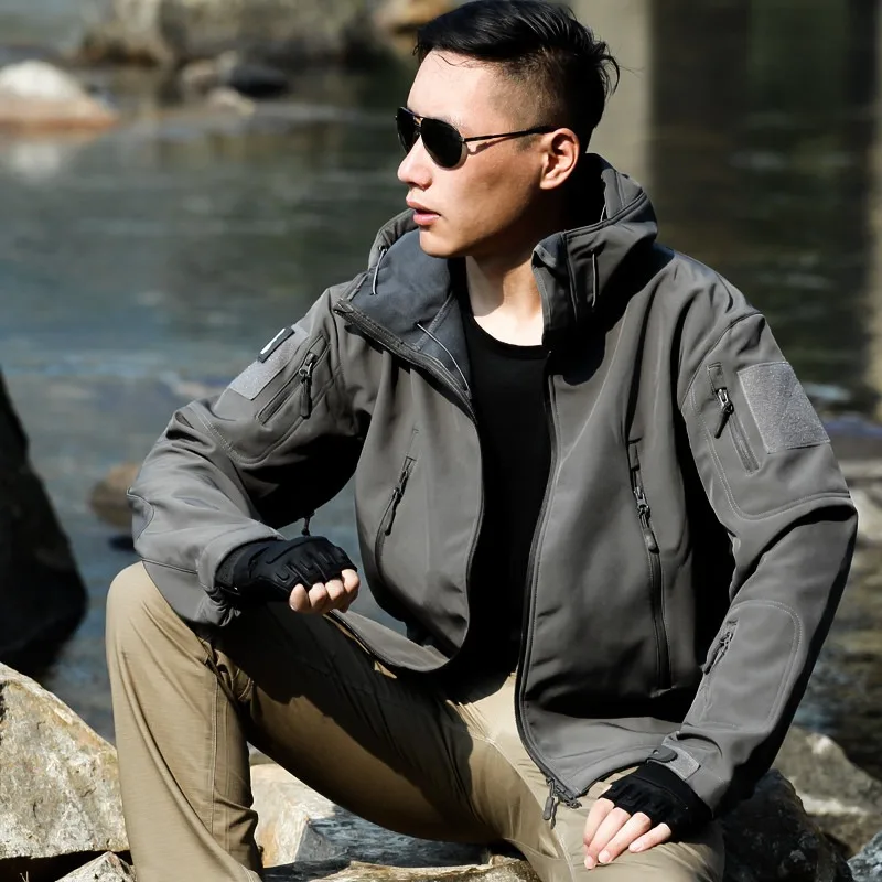 Уличная водонепроницаемая куртка 3 в 1 оптовая продажа низкая цена черные тактические мужские куртки Softshell