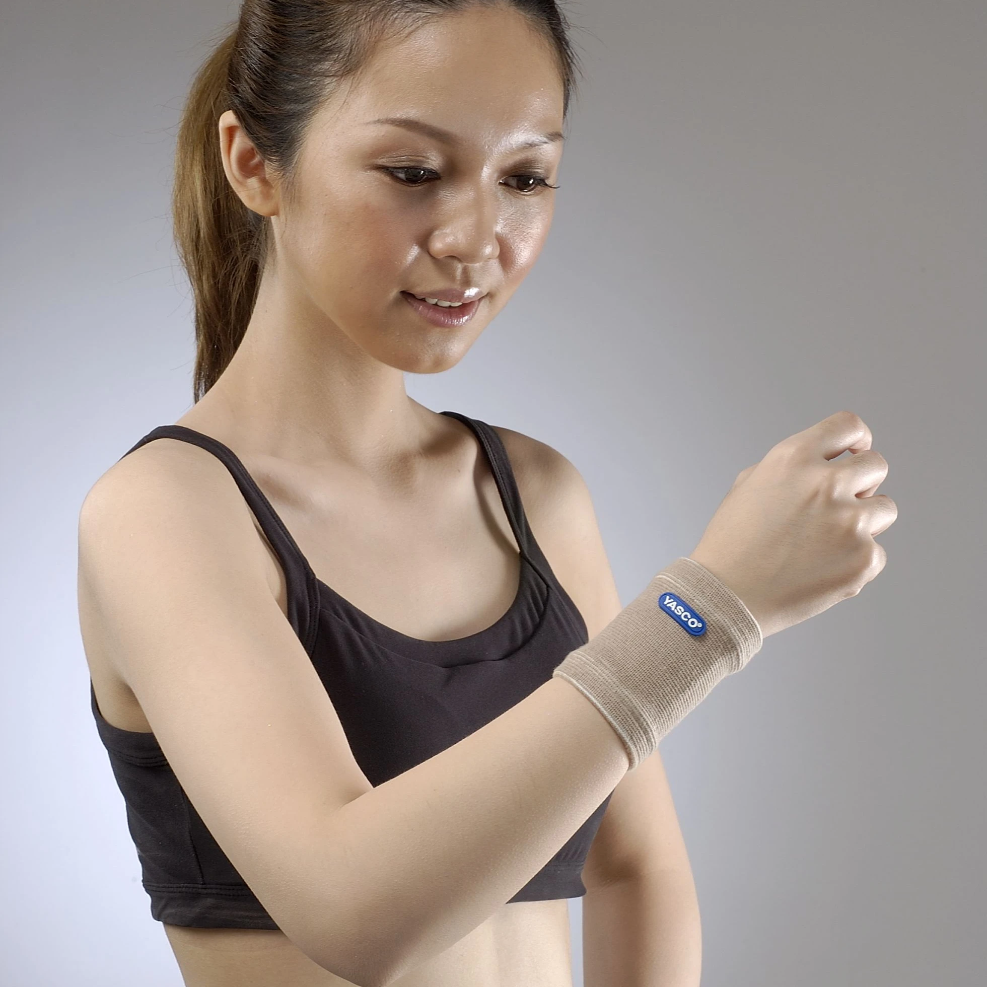 YASCO Elastic Far-Infrared Wrist Support Brace Splint OEM ODM  Made In Taiwan ISO 13485 CE