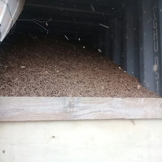 Итальянские и румынские украинские качественные древесные гранулы Европейского класса 6 мм