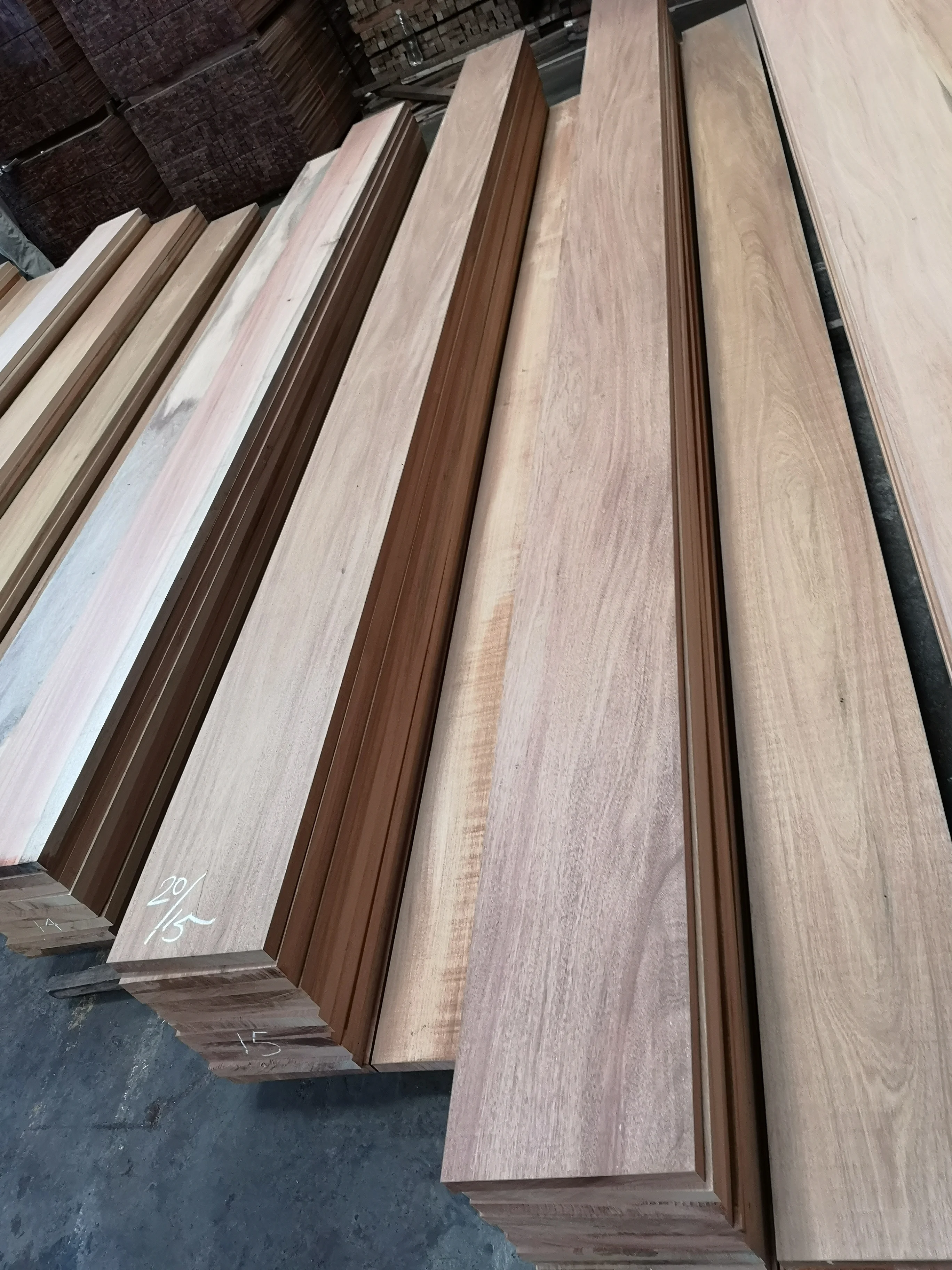 Premium Quality Melunak S4S Dressed Timber Board Model Number Lumber