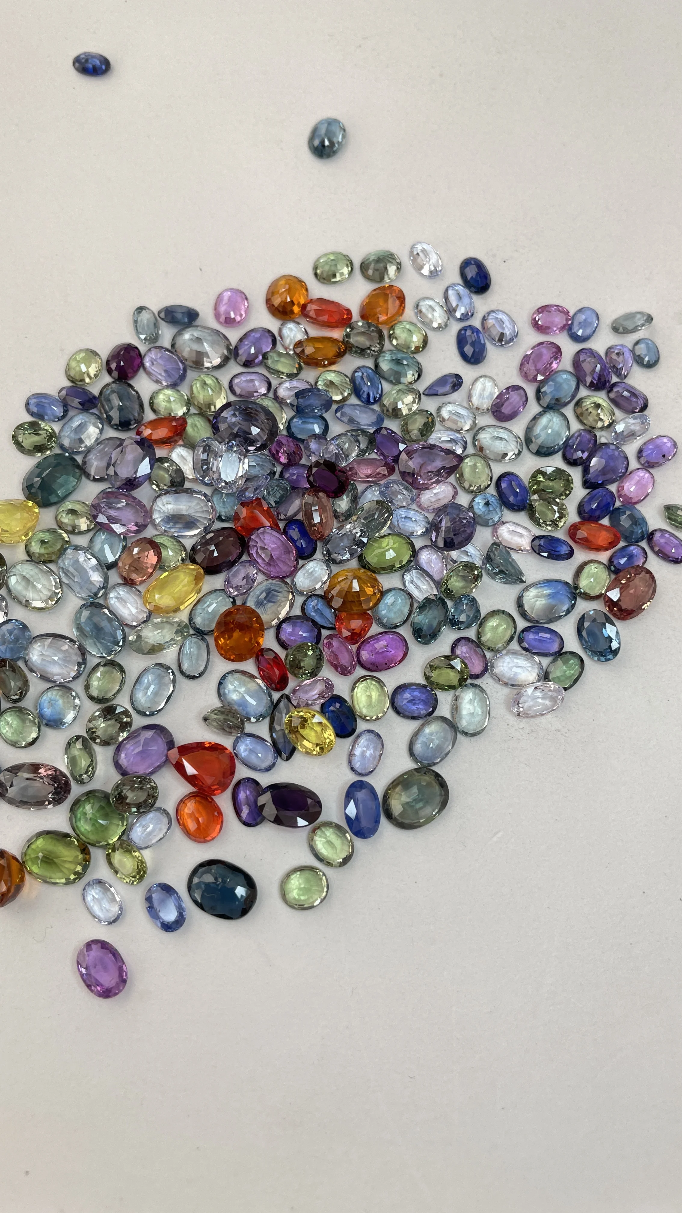 Top quality multi sapphire 6x4  5x7 6x8 fancy color sapphire finest quality for jewelry making