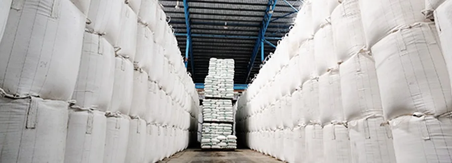 Оптовые продажи риса длиннозерный 2% сломанной питания оптовая продажа чистый натуральный Пакистан IRRI-6 СЕ (пропаренный) Длинная рисовая зёрна