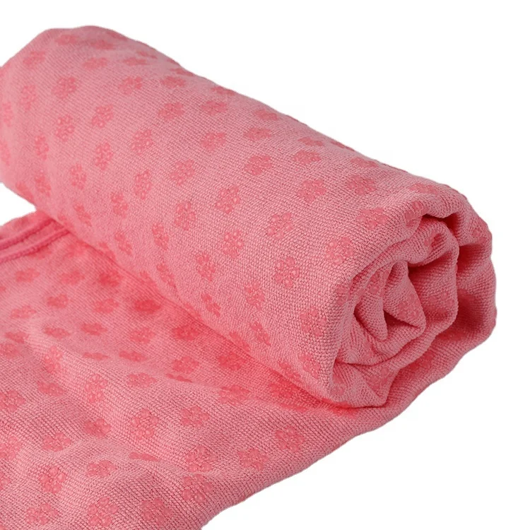 Wholesale Eco Friendly Silicone Non slip Grip Dots Yoga Mat Towel Anti Slip Microfiber Yoga Towel