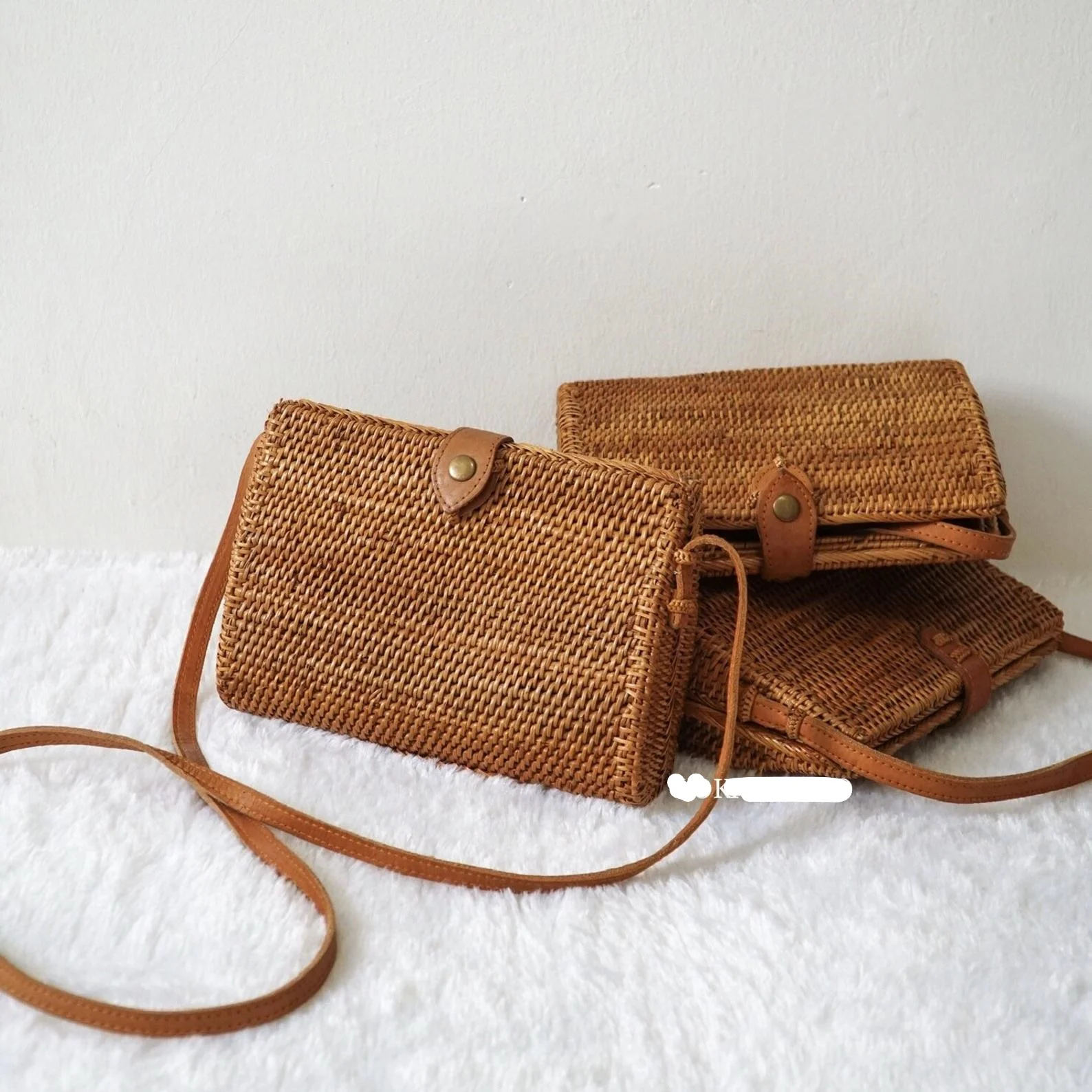 Fashionable bucket rattan hand bag lace loose weave boho handmade trendy rattan bag from Vietnam