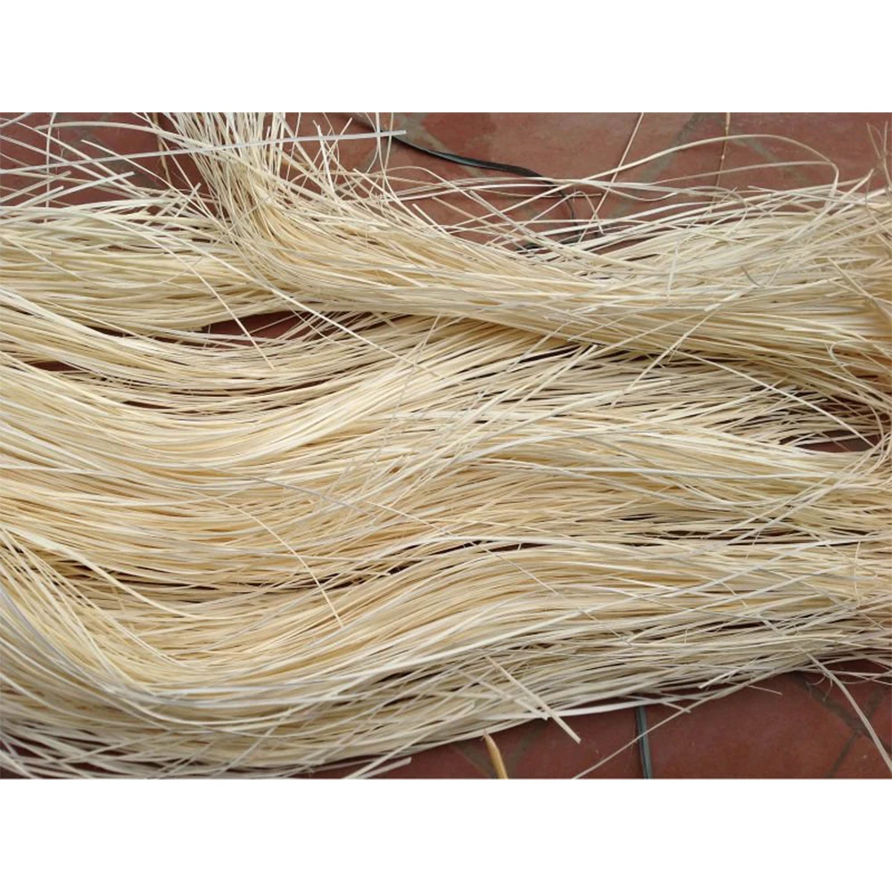 Отбеленное/натуральное круглое сырье из ротанга для использования в мебели химически не обработано