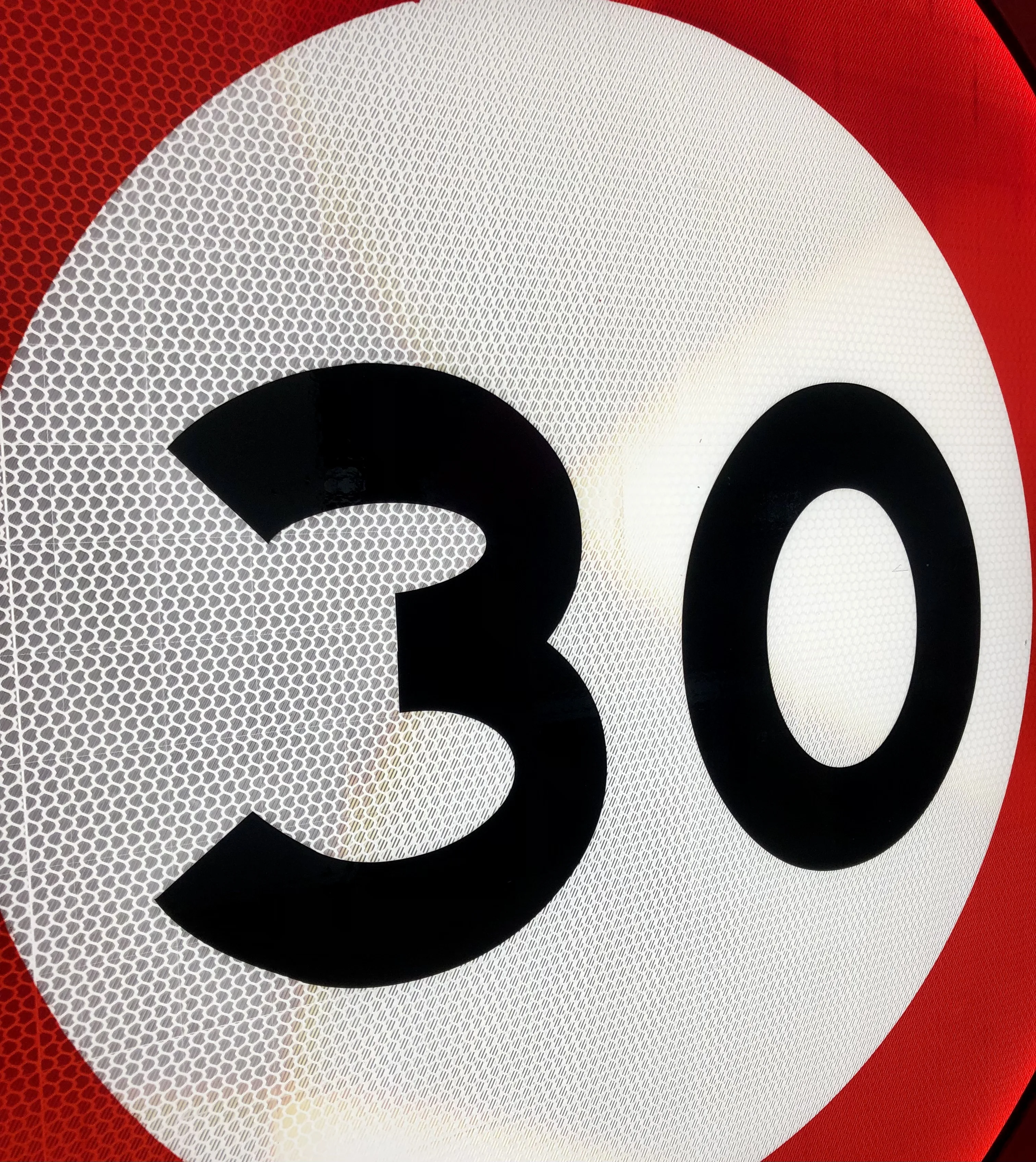 Illuminated LED Speed Limit Signs 30 km/hr