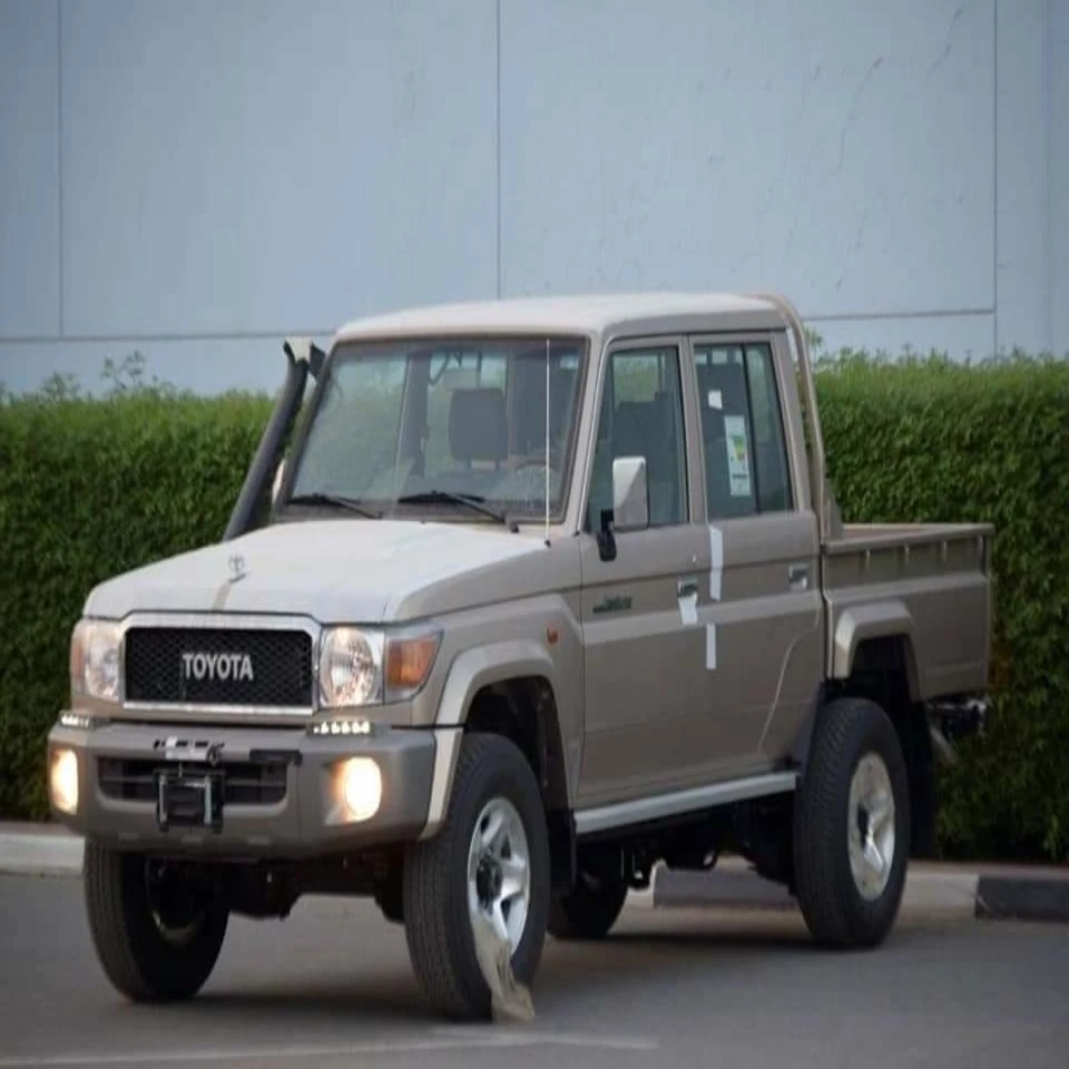 Довольно подержанные автомобили Toyota Land Cruiser 79 продажа отдельных кабин