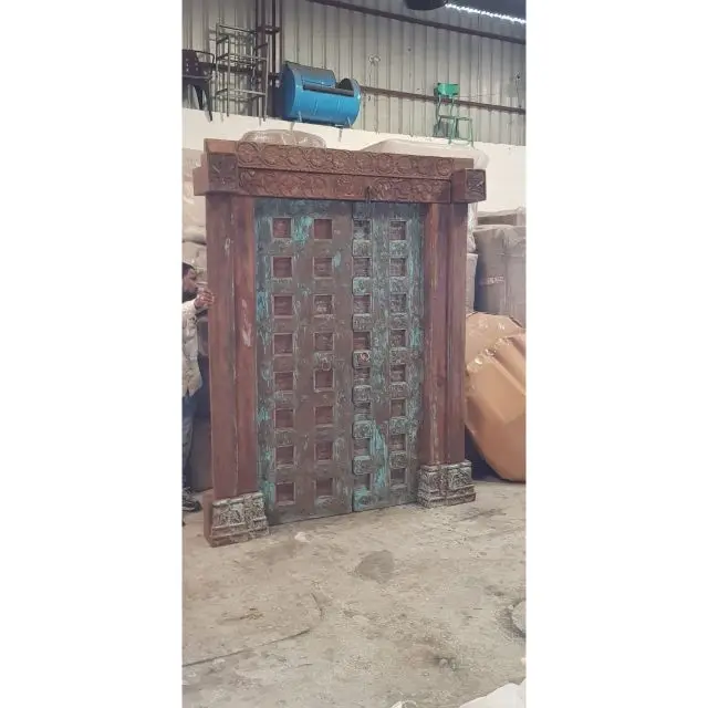 Antique Wood Door Decorative Wood Door Vintage Old style Doors direct from factory in India for Hotel villa bar and restaurant