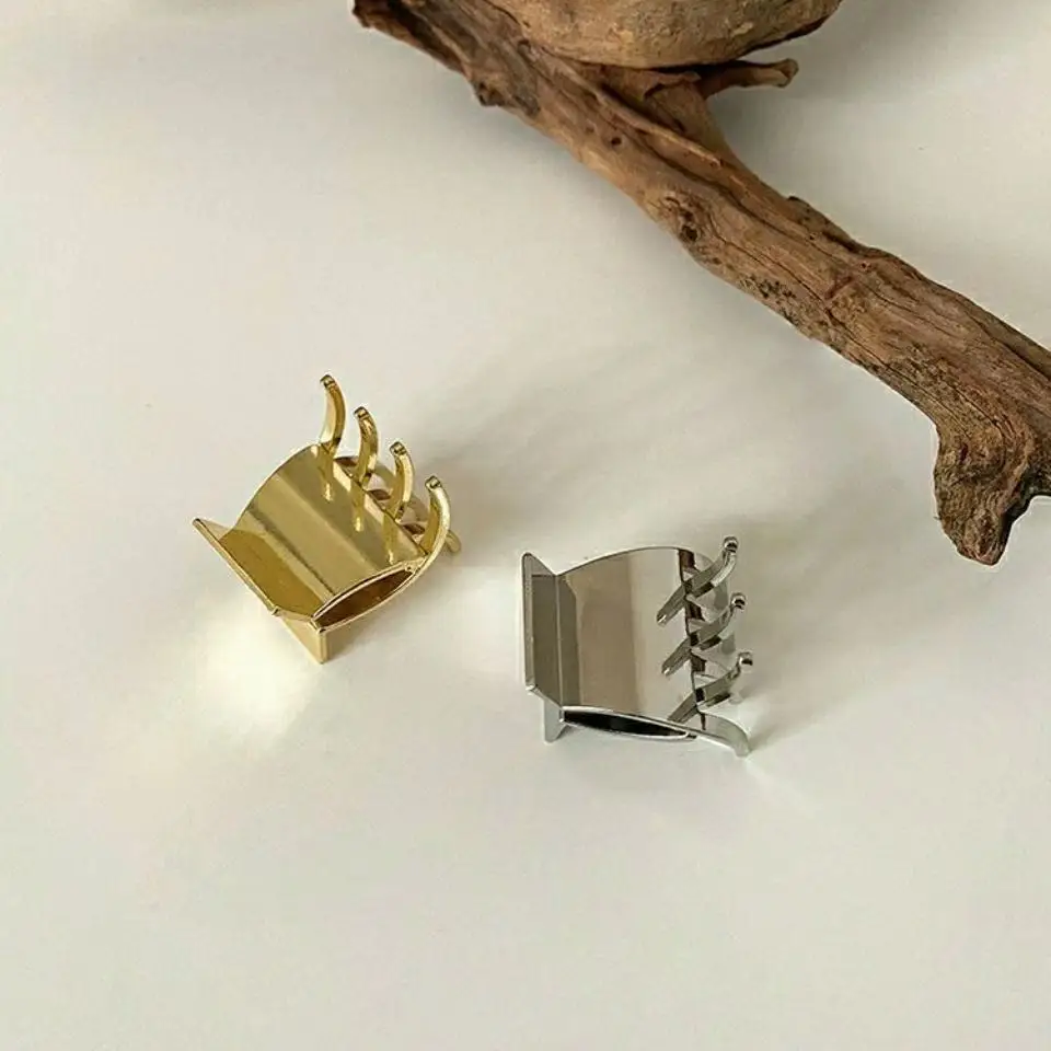 Black claw clip metal hair claw shape clip ladies and girls accessories