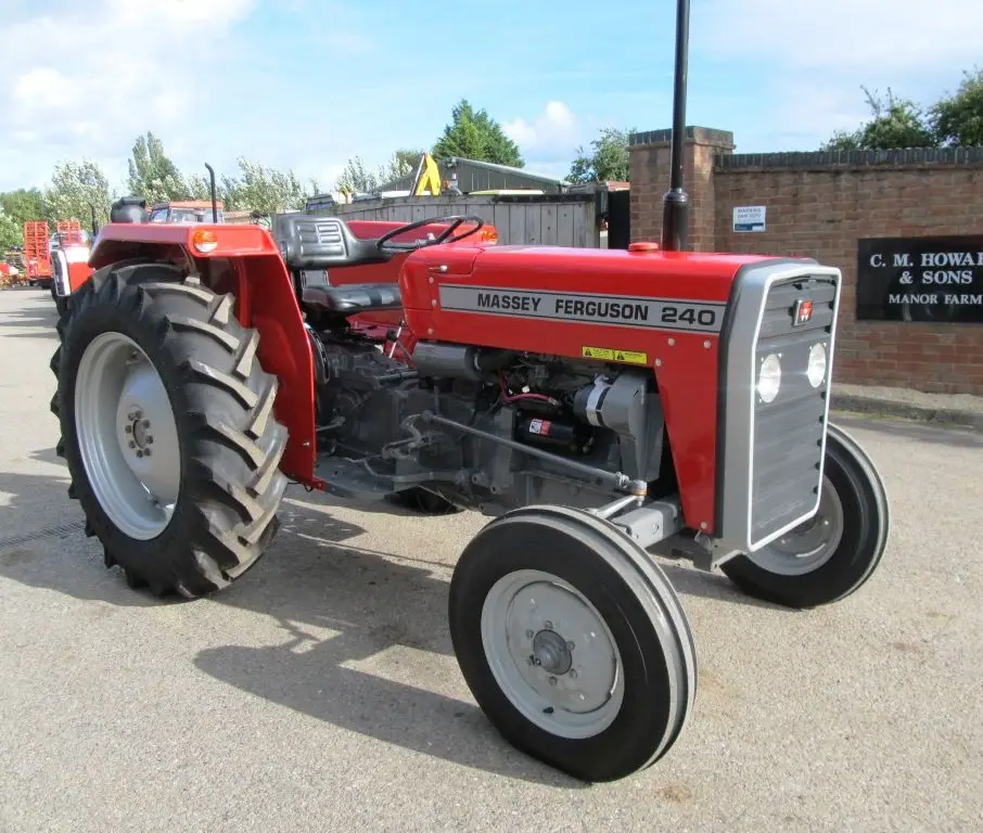 Massey Ferguson MF 240