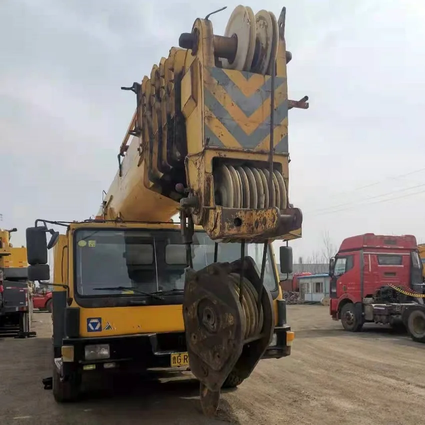 China Made Used XC MG 130Ton 2006 Truck Crane Second Hand Truck Crane