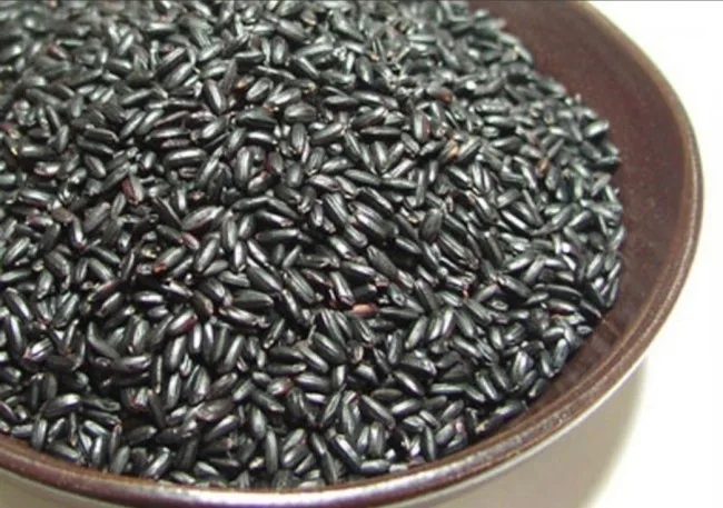  Черный рис с длинным зерном-фиолетовый голубый рис-глютиновый Азиатский фиолетовый голубой (GAO NEP THAN) (Ms Деми + 84 961 733 400)