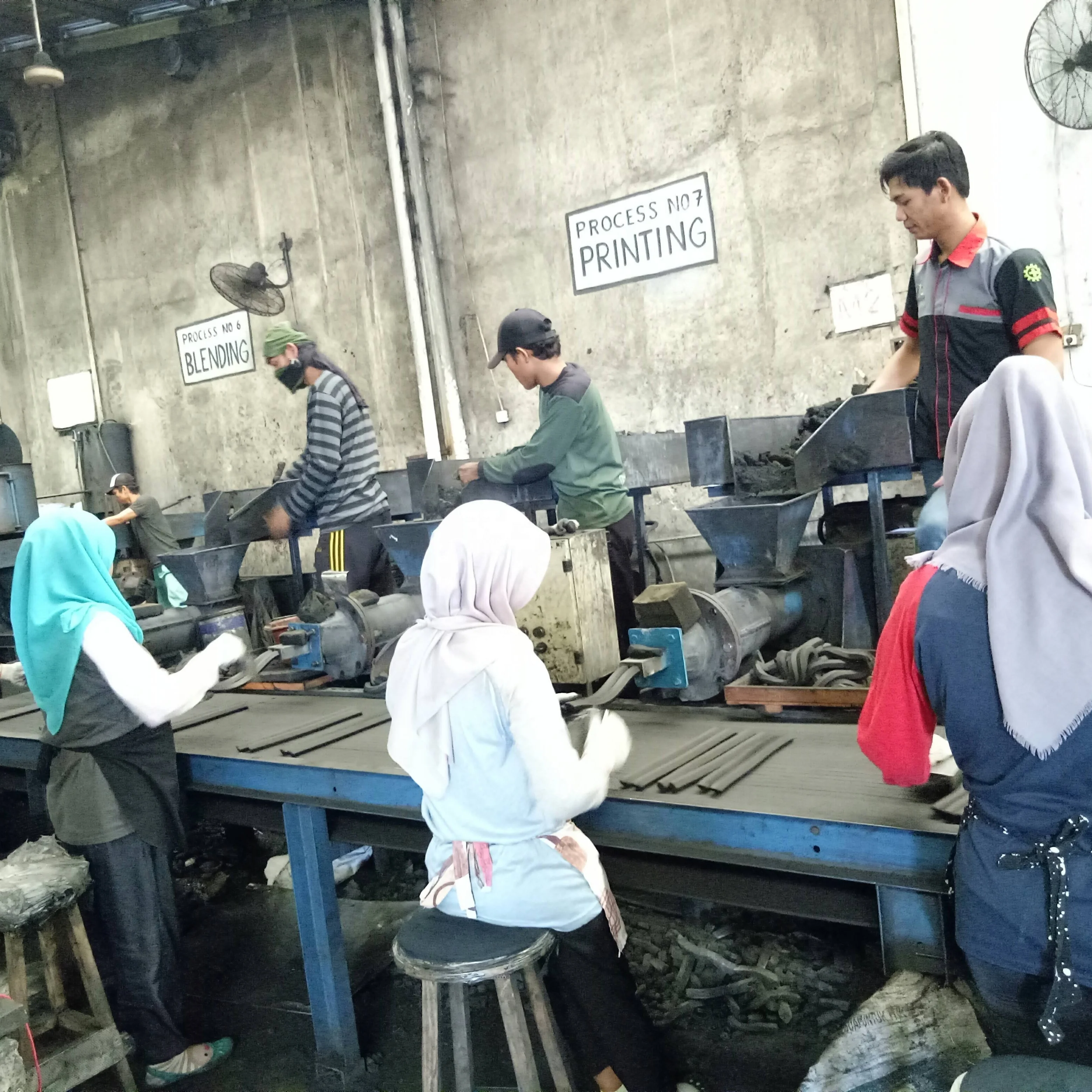 
Best Hookah Shisha Coconut Charcoal Indonesia 