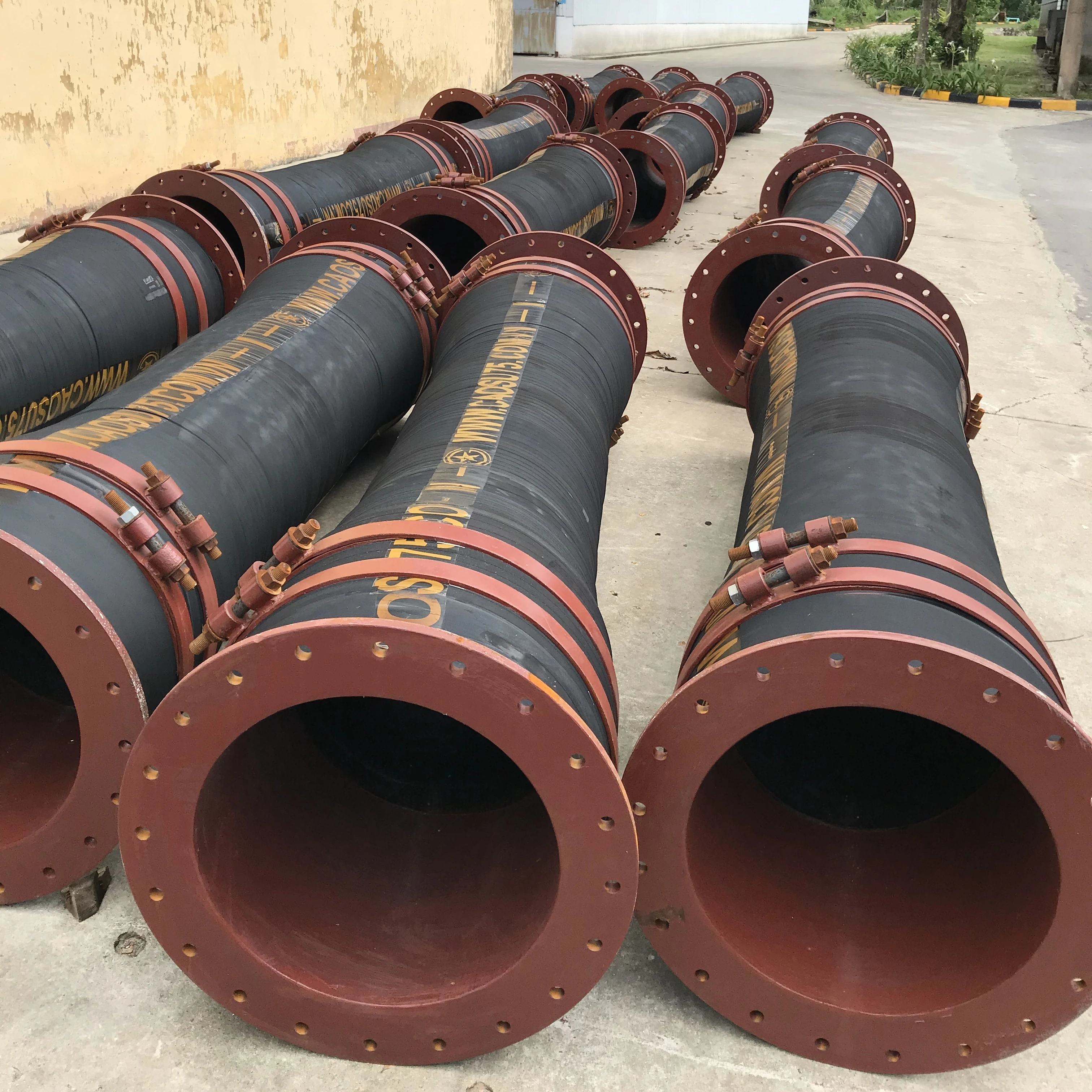 
 Резиновый шланг, используемый в песочном всасывании, хорошая цена/ширина на заказ  