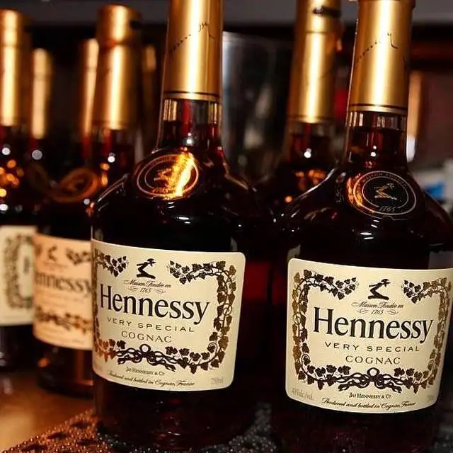 Hennessi VS, XO, V.S.O.P 50cl, 70cl and 1L Available At Cheap Price/Hennessy VS Cognac 70cl