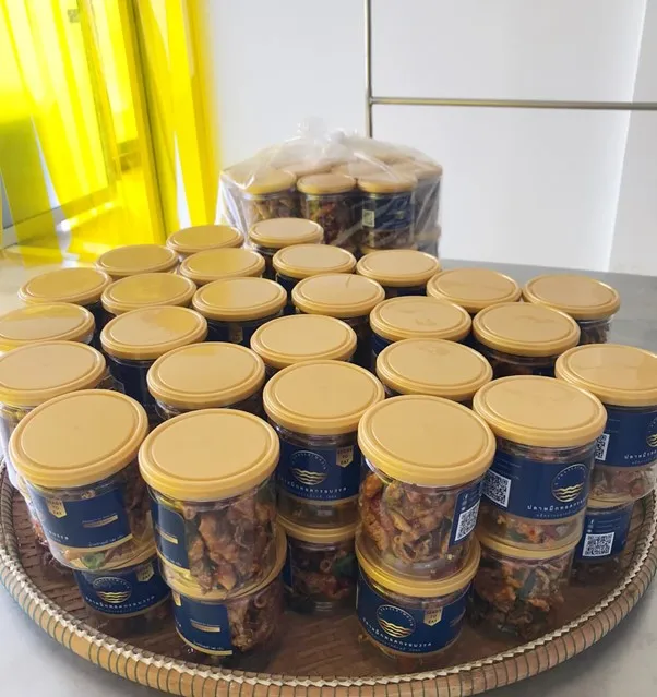  Три ароматизированных глубоких жареных кальмара