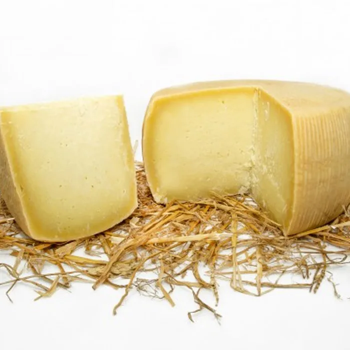 Premium quality Italian aged Pecorino cheese 1200 g  handmade italy product for meals