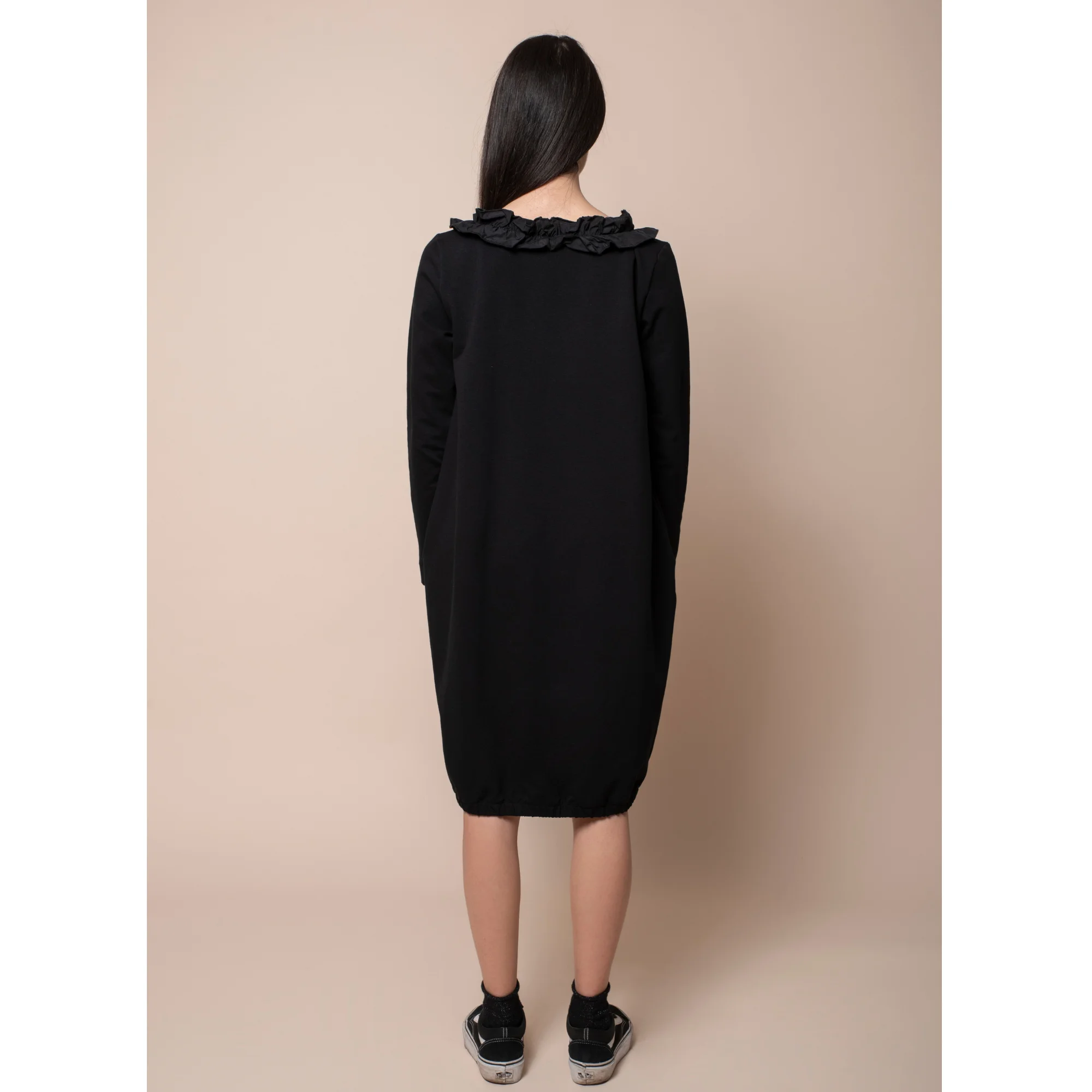 Best quality Italian long sleeve knee length dress, pockets, with rouge around the neck. For the day