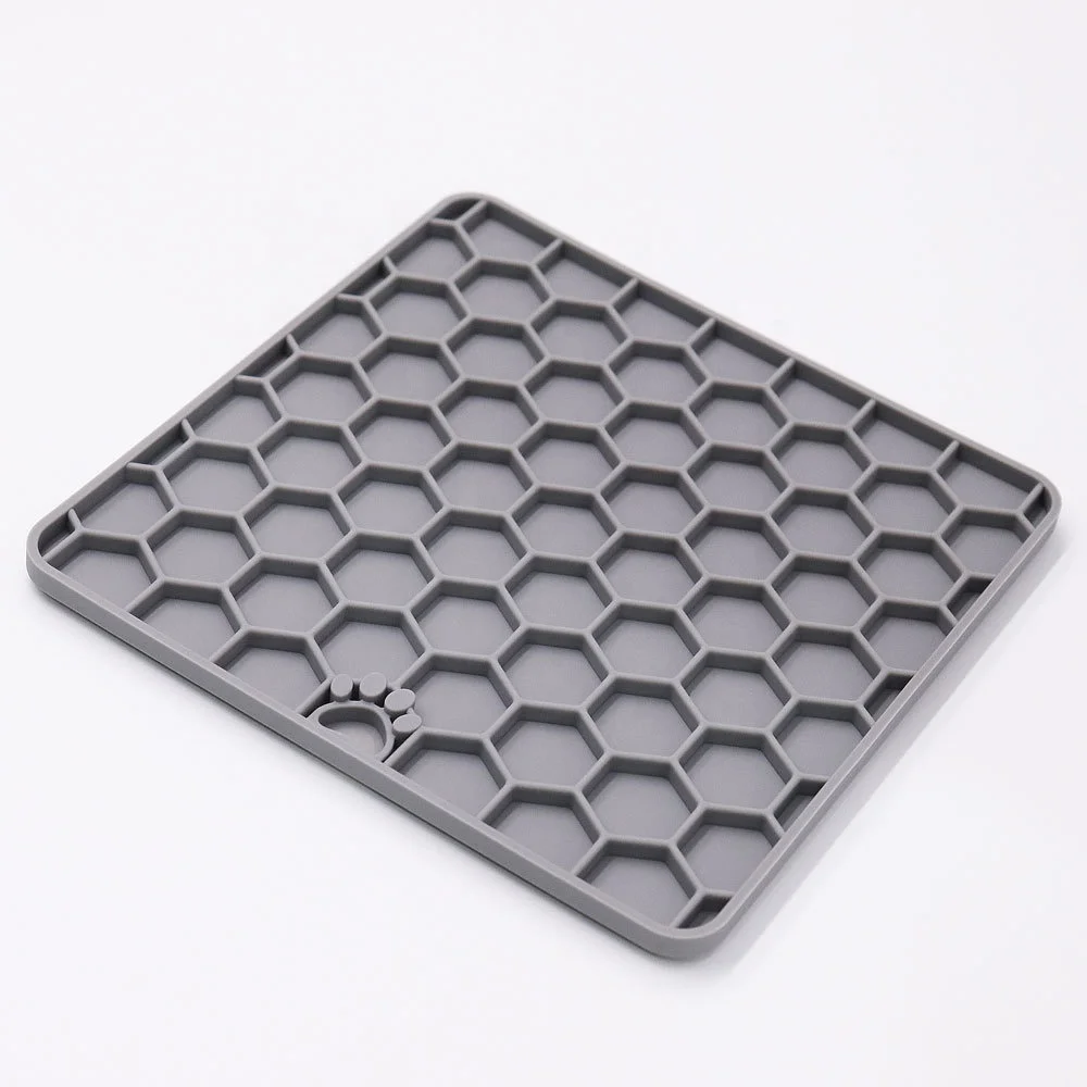 Wholesale Dog Lick Pad Pet Bathing Distraction Pads Silicone Slow Feeder Lick Mat with Strong Suction dog lick mat