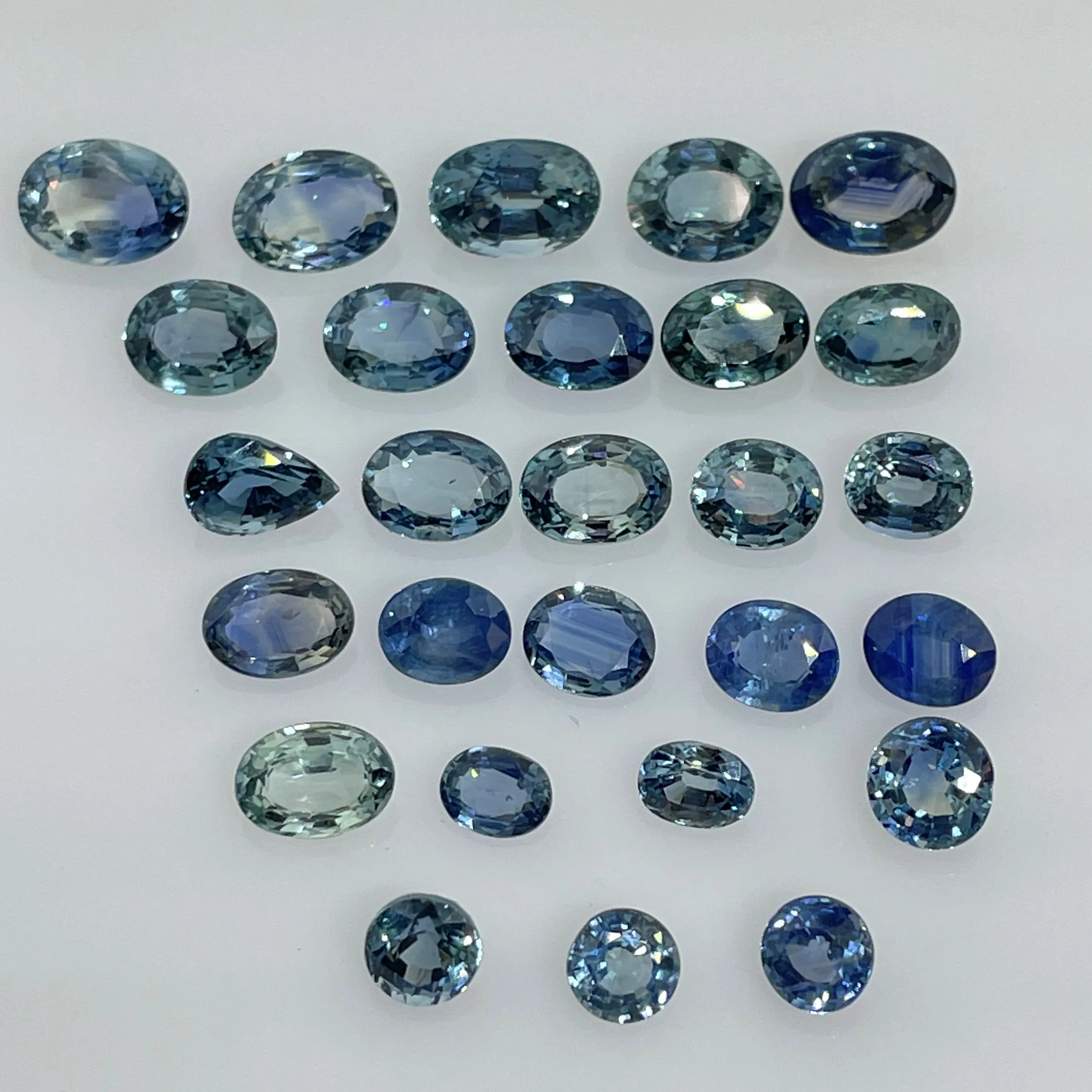 Blue sapphire carat size gemstones