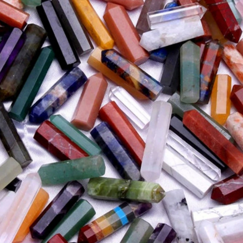 Карандаш с натуральным кристаллом