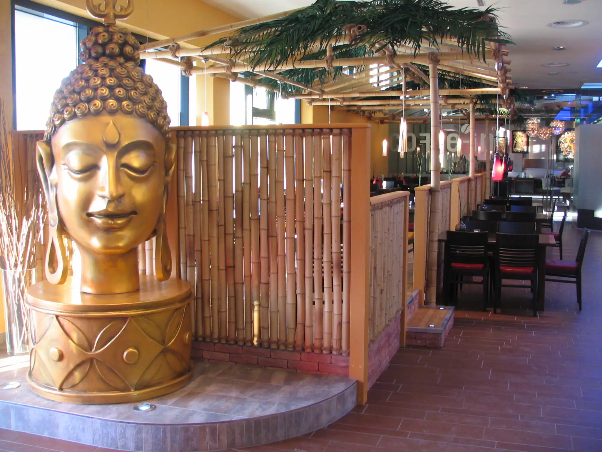 FRP Будда для медитации декоративная Стекловолоконная скульптура сидя мира уличная и внутренняя Большая искусственная статуя продажи.