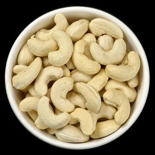 
HIGH QUALITY CASHEW NUTS MADE IN INDIA W-320 PACK IN 250GMS, 500GMS,1KG PACK IN PP PACKING 