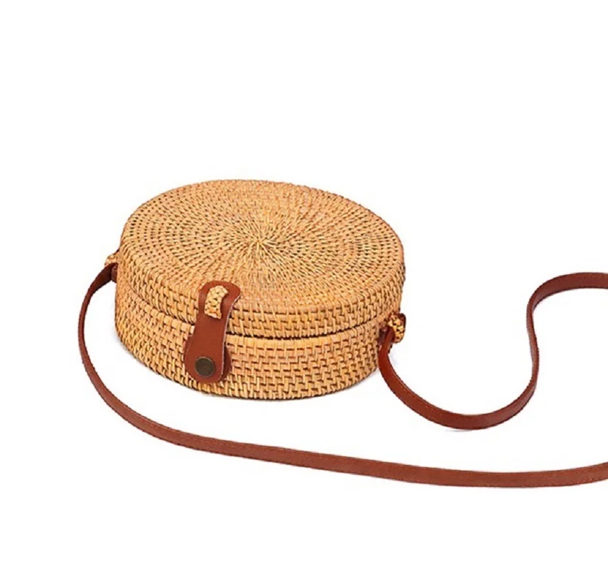 New Summer Straw Personality Small Tote Refreshing Rattan Beach Handbag Fashionable Ladies Handbags